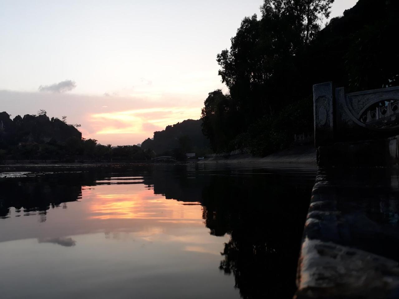 Center Tam Coc Homestay ニンビン エクステリア 写真